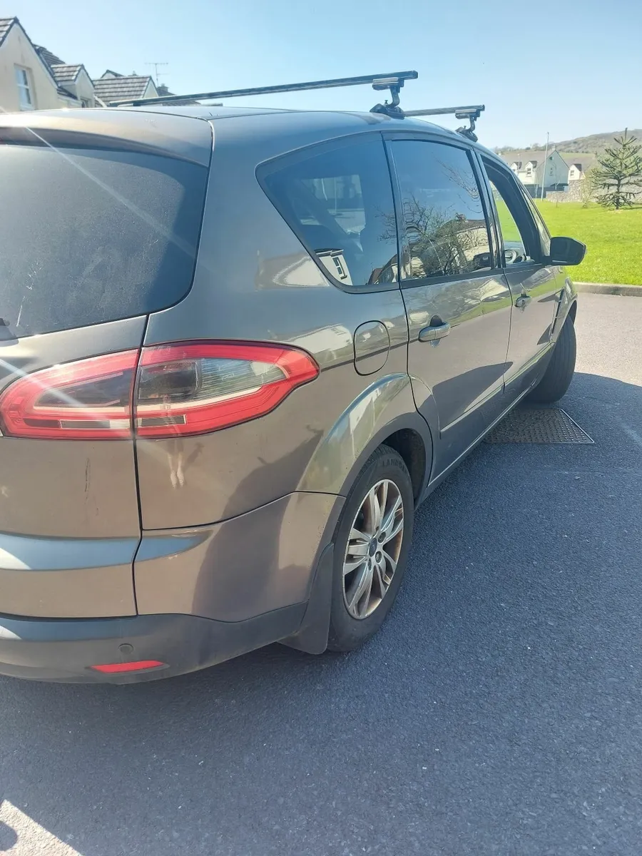 Ford S-Max 2012 - Image 2