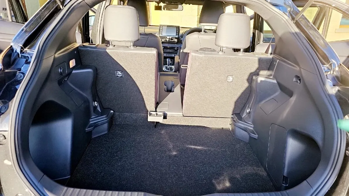 Toyota Yaris Cross 2023 - Image 2