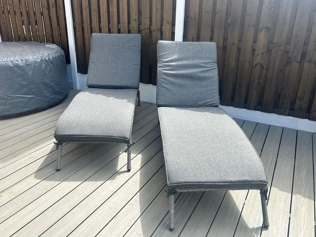 Two LG Outdoor Sun Loungers with Cushions. - Image 2