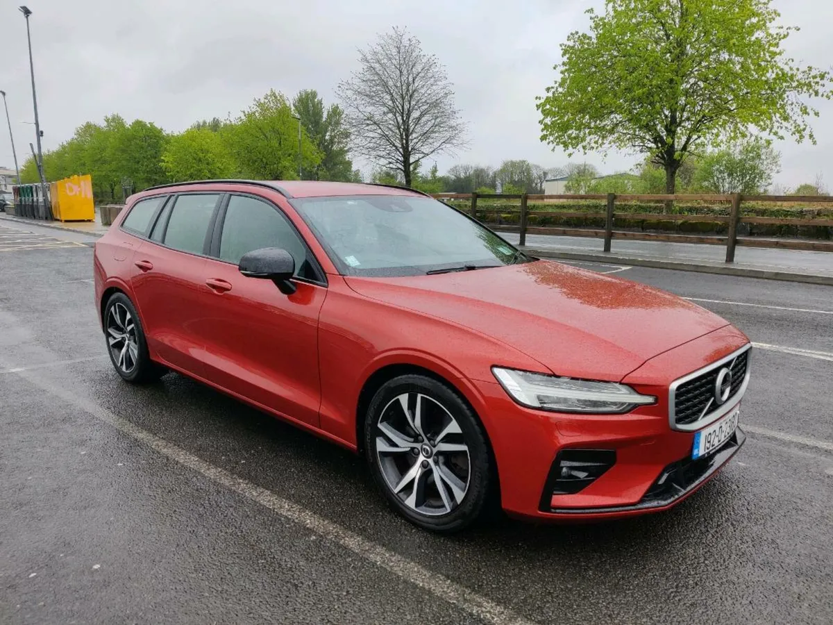 Volvo V60 2.0 T5 250BHP R-DESIGN 5DR AUTO - Image 1