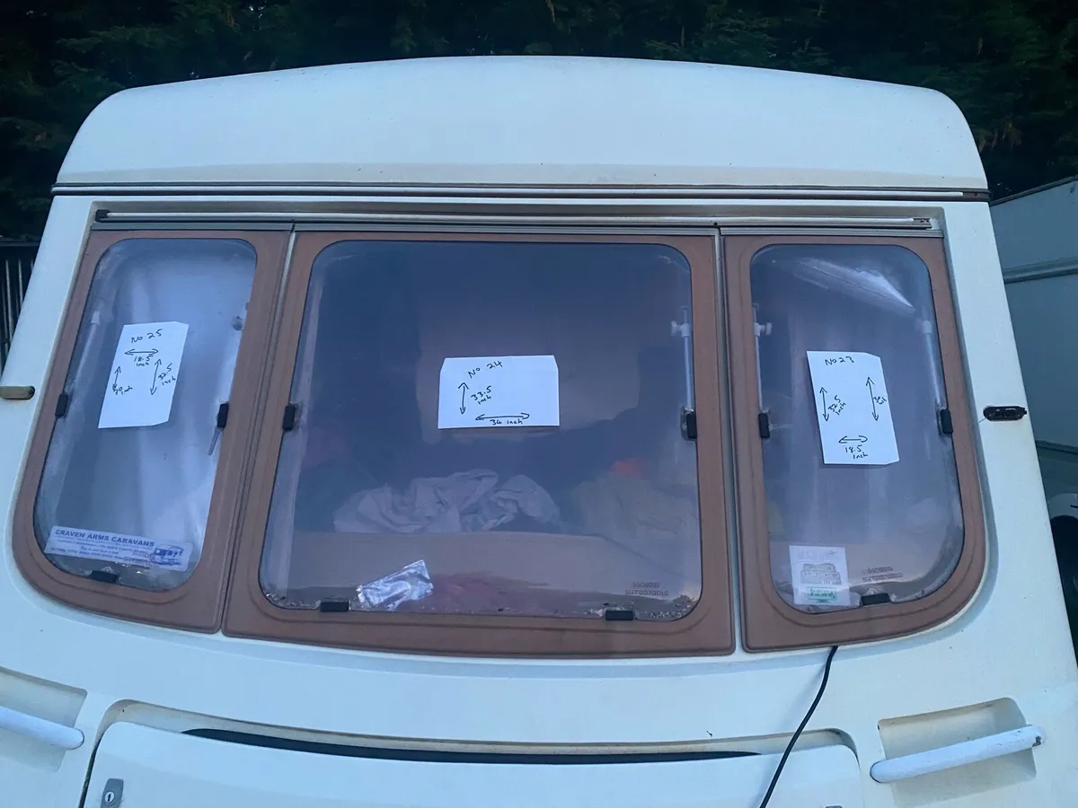 Caravan / camper van windows & parts - Image 4