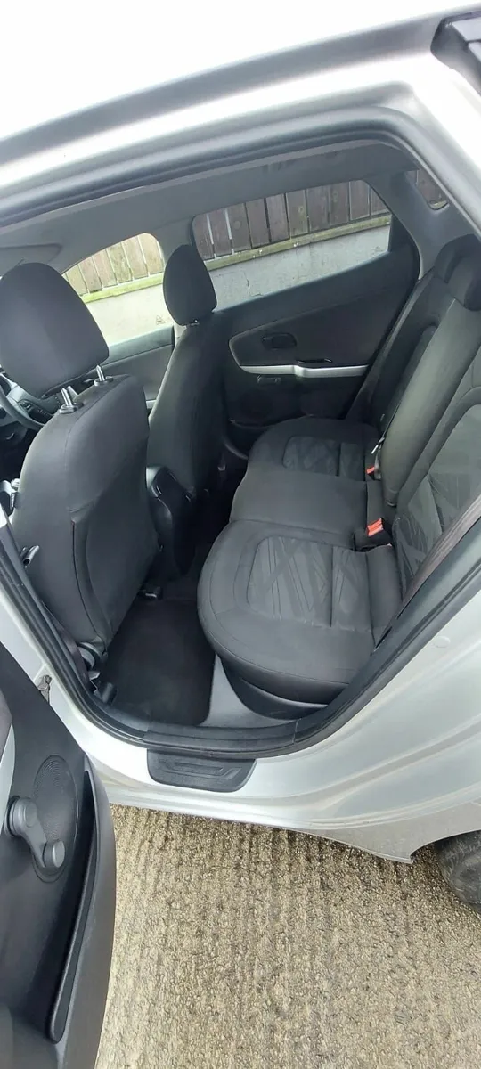 Kia Ceed 2013 - Image 3