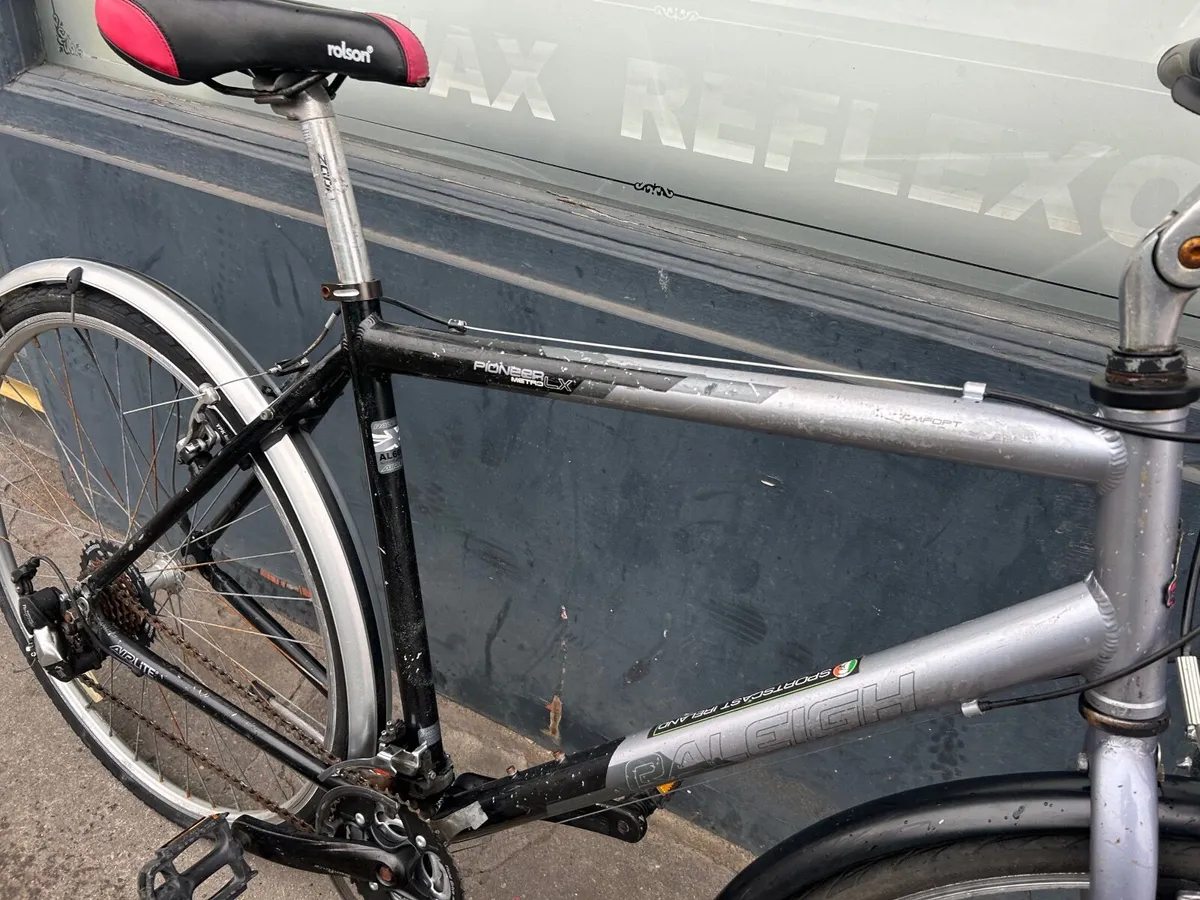 Raleigh Hybrid bike ❗️Open 7 days❗️ - Image 2