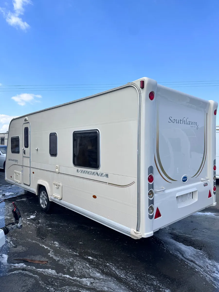 ✨STUNNING BAILEY SENATOR 4 BERTH ISLAND BED✨ - Image 2