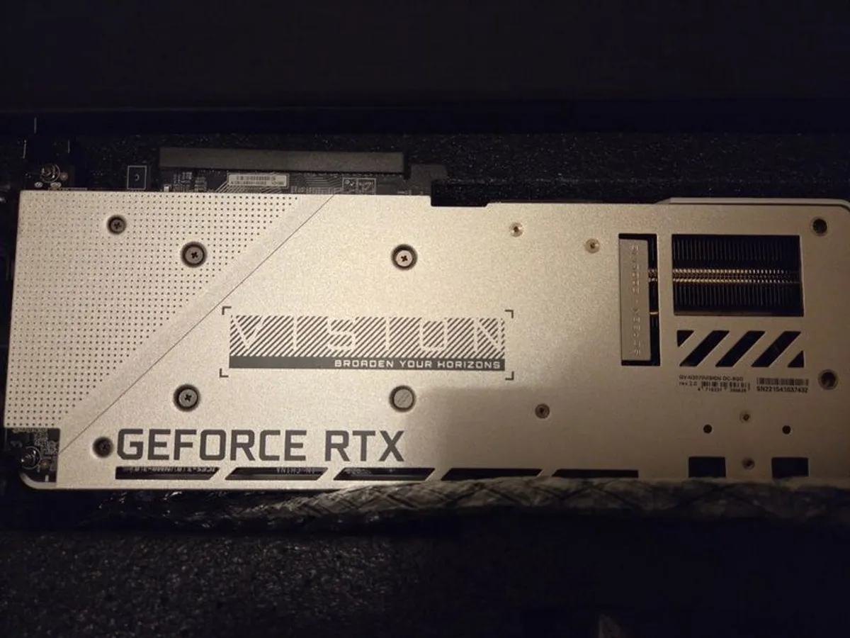 Gigabyte RTX 3070 VISION OC 8GB graphics card - Image 1