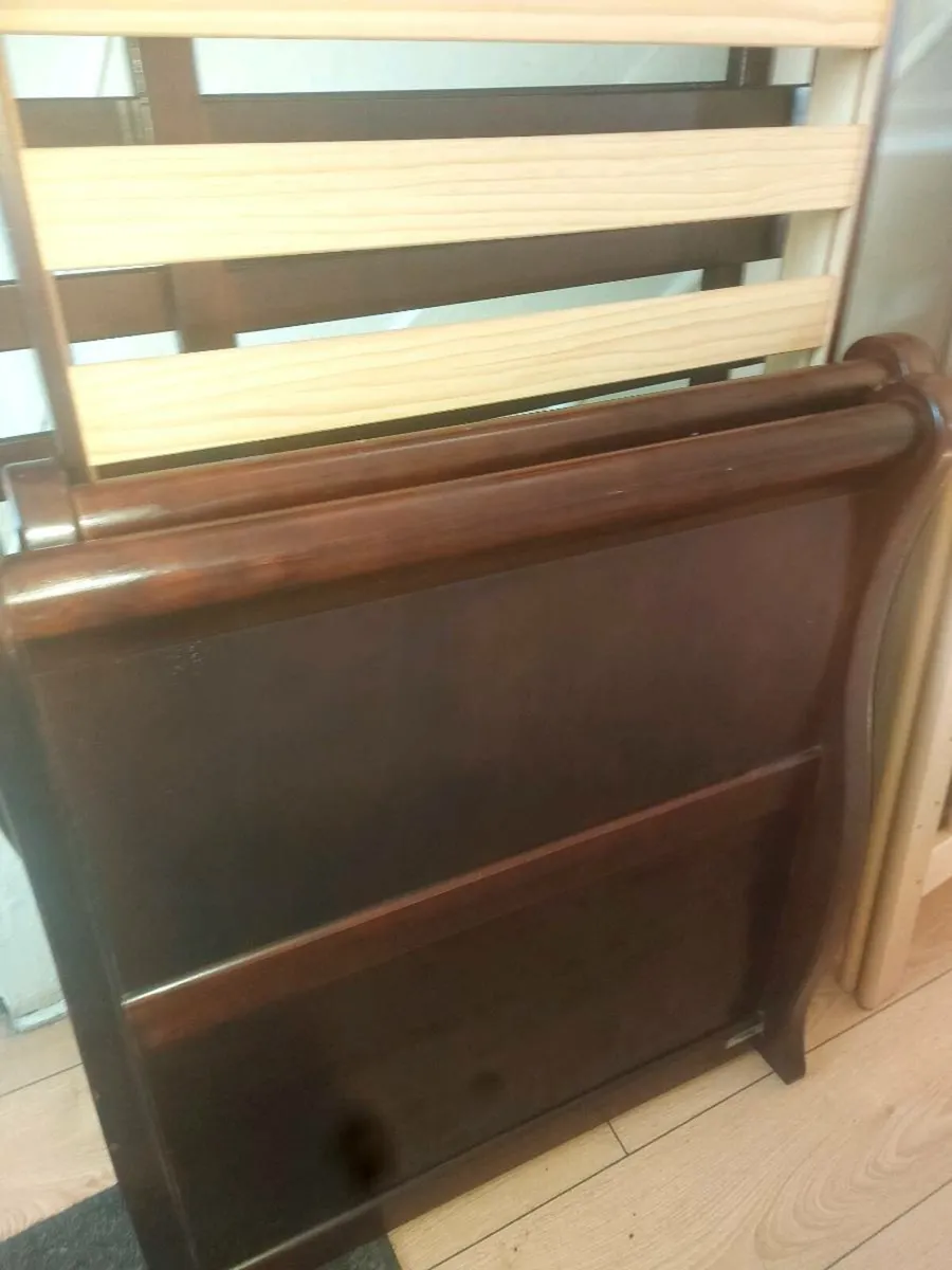 Br oslo sleigh cot bed frame 0,up to 6 years old - Image 4