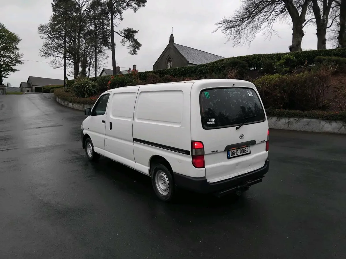 Low mileage 08 hiace test 18/02/26 tax 08/25 - Image 3