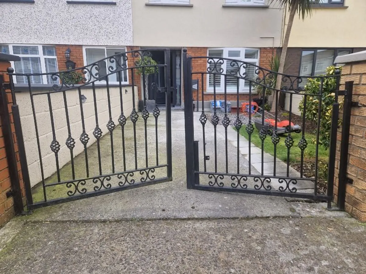 Iron gates - Image 3