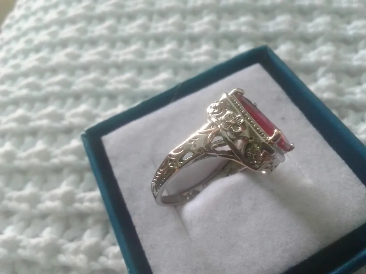 STERLING SILVER VINTAGE PINK ZIRCON RING SIZE O - Image 2