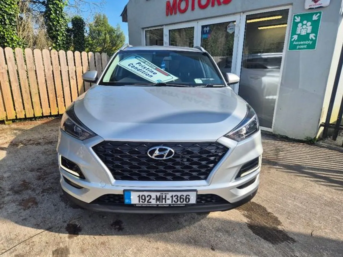 Hyundai Tucson Comfort Diesel 1.6 5DR - Image 2