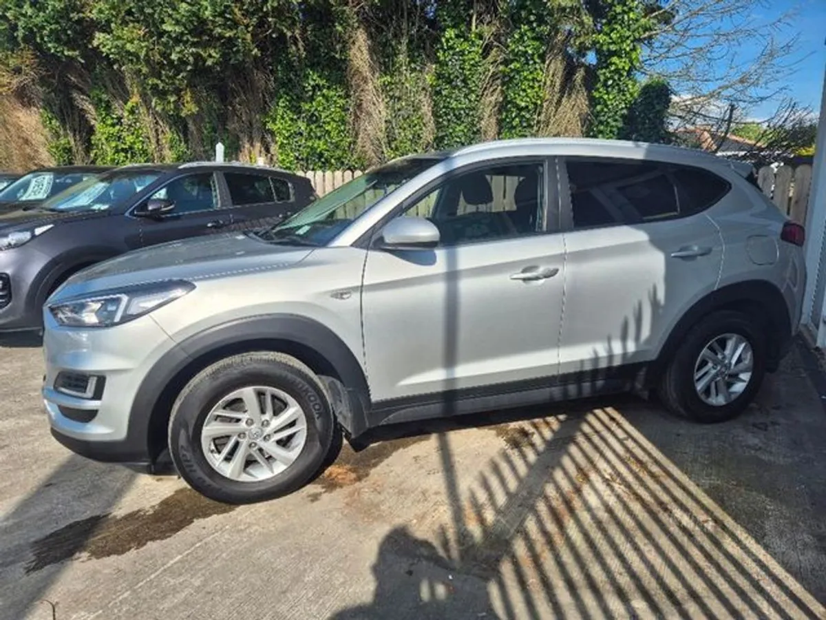 Hyundai Tucson Comfort Diesel 1.6 5DR - Image 3