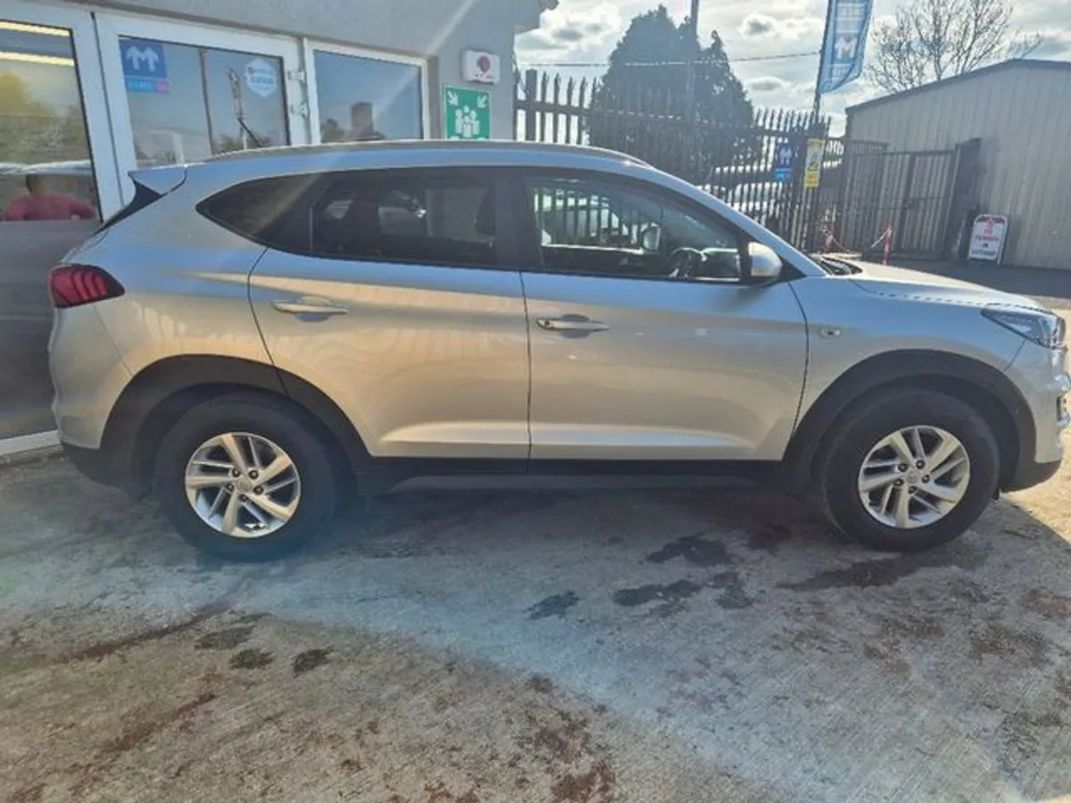 Hyundai Tucson Comfort Diesel 1.6 5DR - Image 4