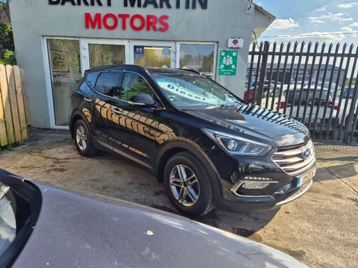 Hyundai Santa Fe Executive 2.2 DSL 4WD 7 Seater - Image 4