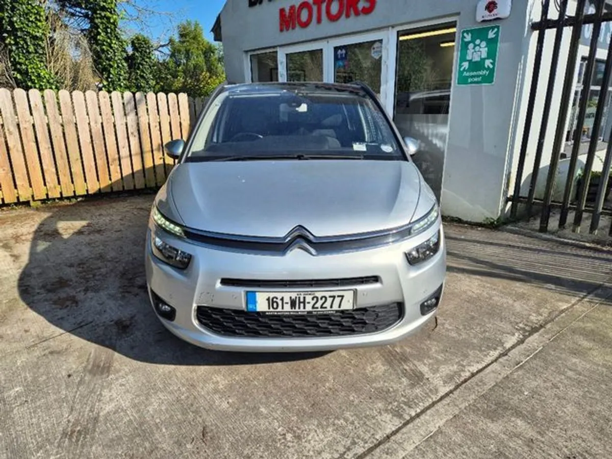 Citroen C4 Picasso 7S Bluehdi120 SS Exclusive 4DR - Image 2