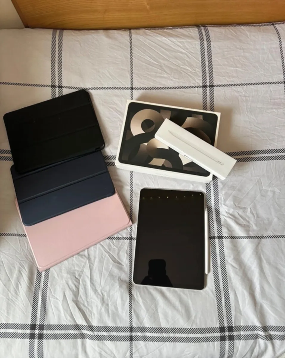 Apple iPad air 256gb with Apple Pencil 2nd gen - Image 1