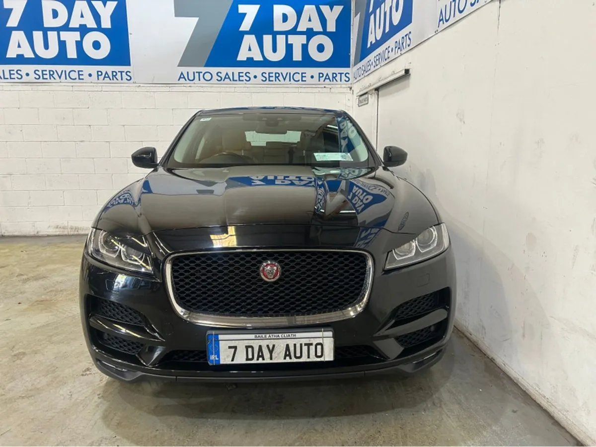 Jaguar F- PACE 2.0 D RWD Prestige 5DR - Image 2