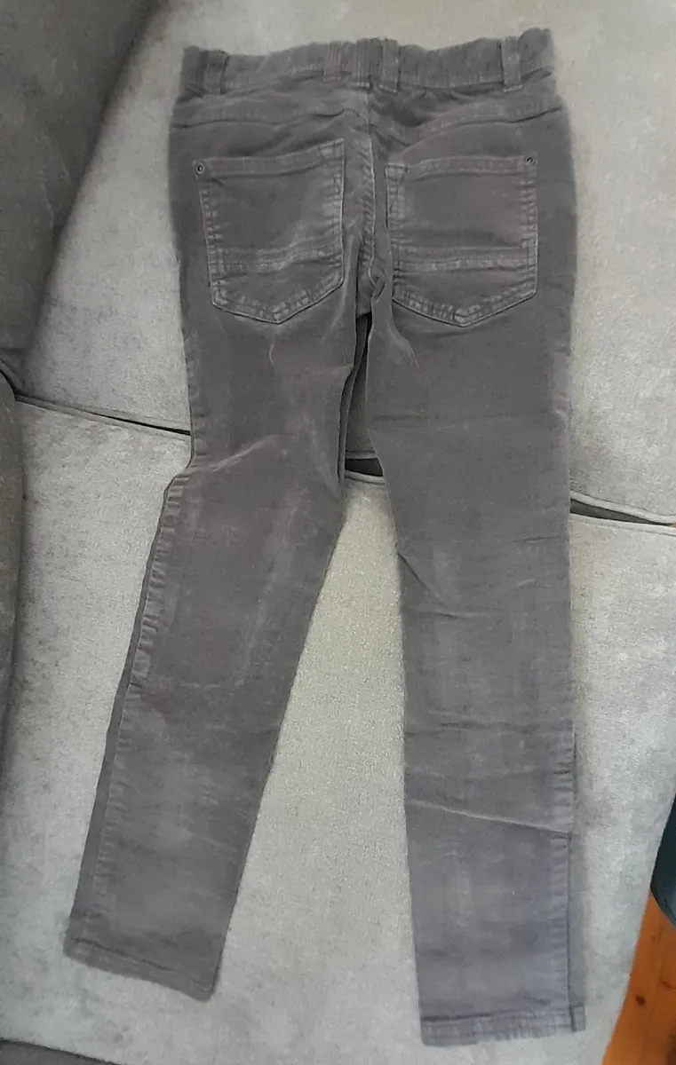 Vertbaudet corduroy trousers  9 yrs 134cm grey - Image 2
