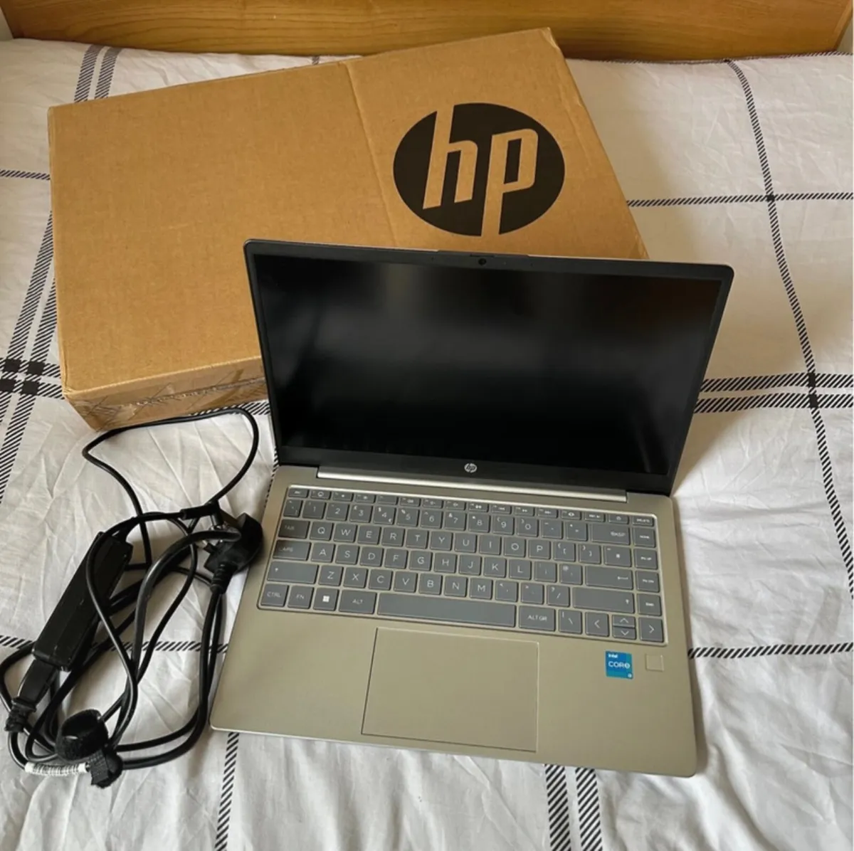 Hp Laptop - Image 2