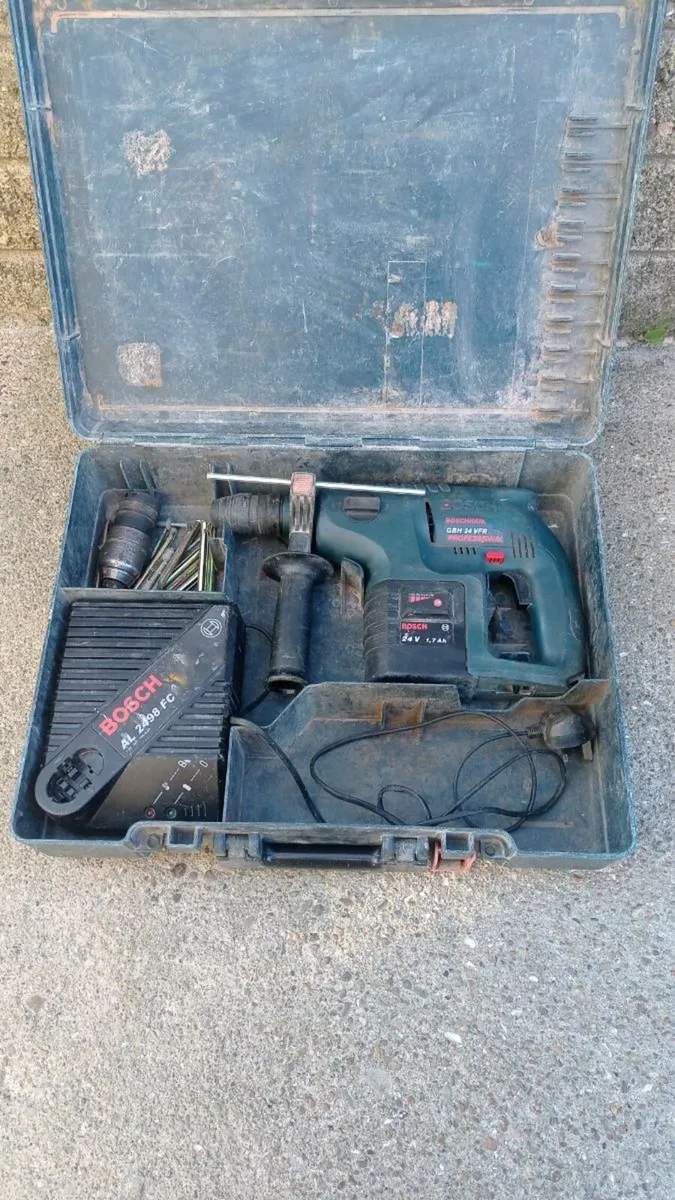 Bosch Battery Hammer Drill - Image 3
