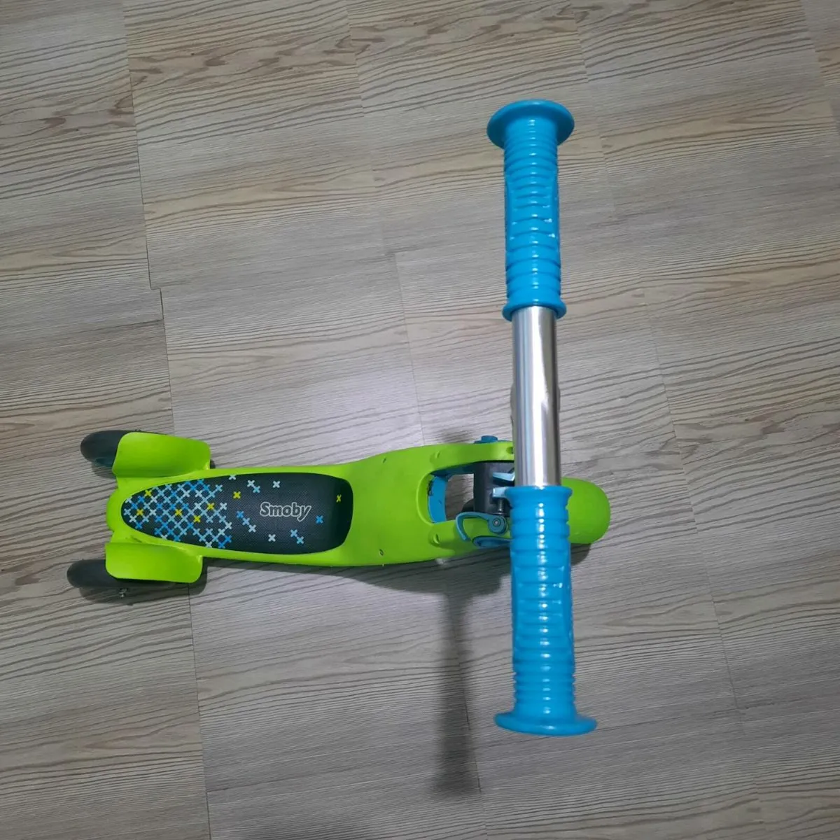 Smoby Reversible 2 In 1 Scooter - Image 1