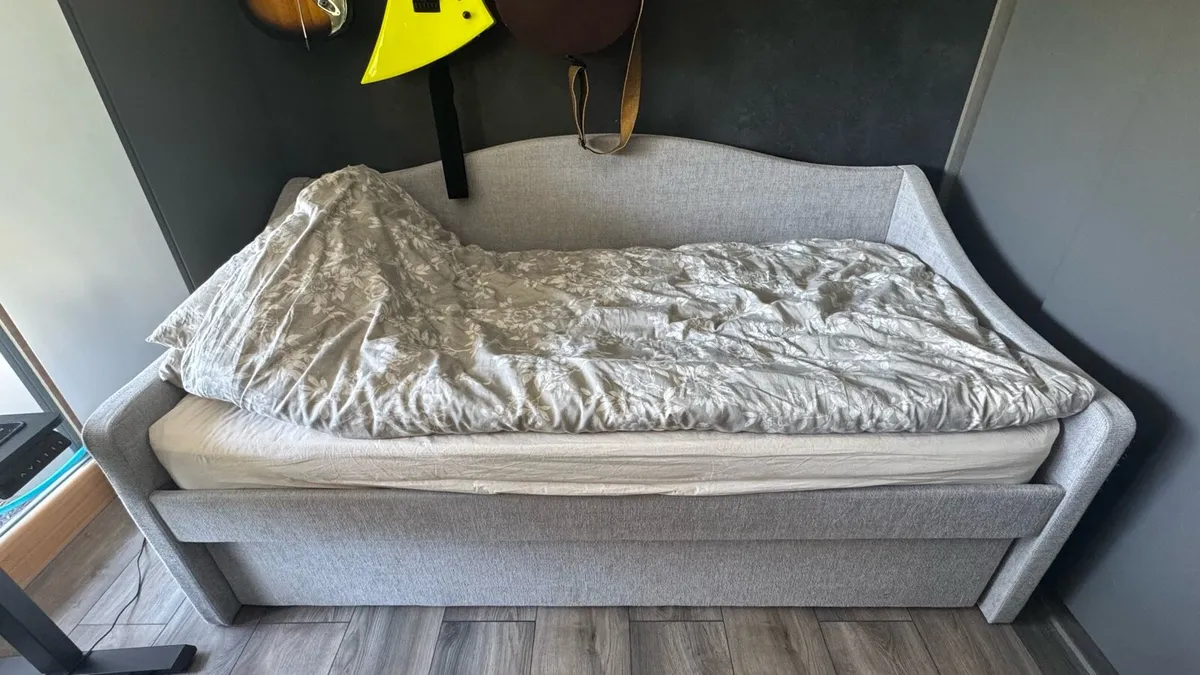 Single bed frame without mattress - Image 2