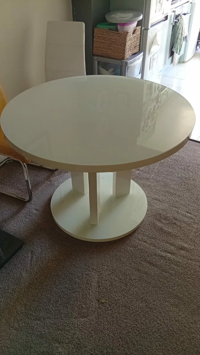 Dinning table