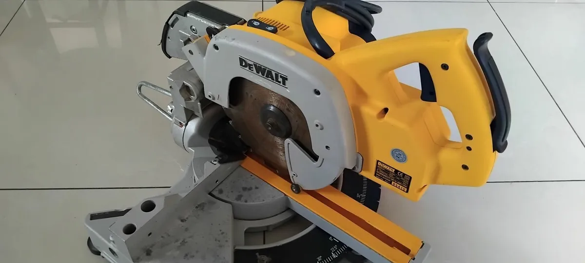 Dewalt DW701-LX 216mm Miter Saw 110v - Image 1