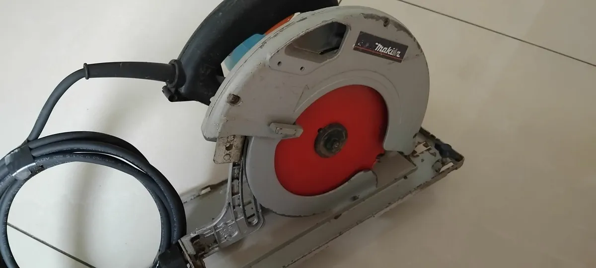 Makita 5703R 190mm Circular Saw 110v - Image 3