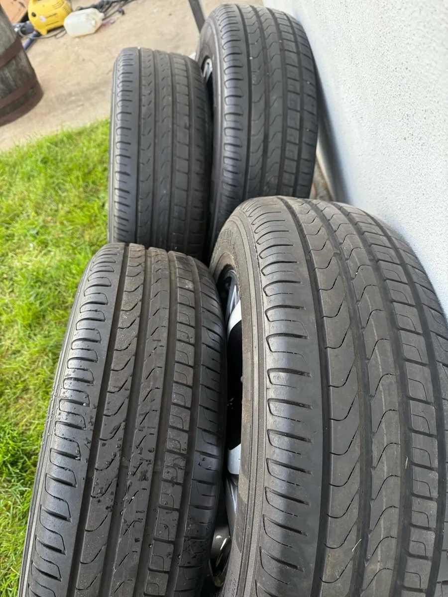 17” Suzuki 5x114.3 very good tyres - Image 4