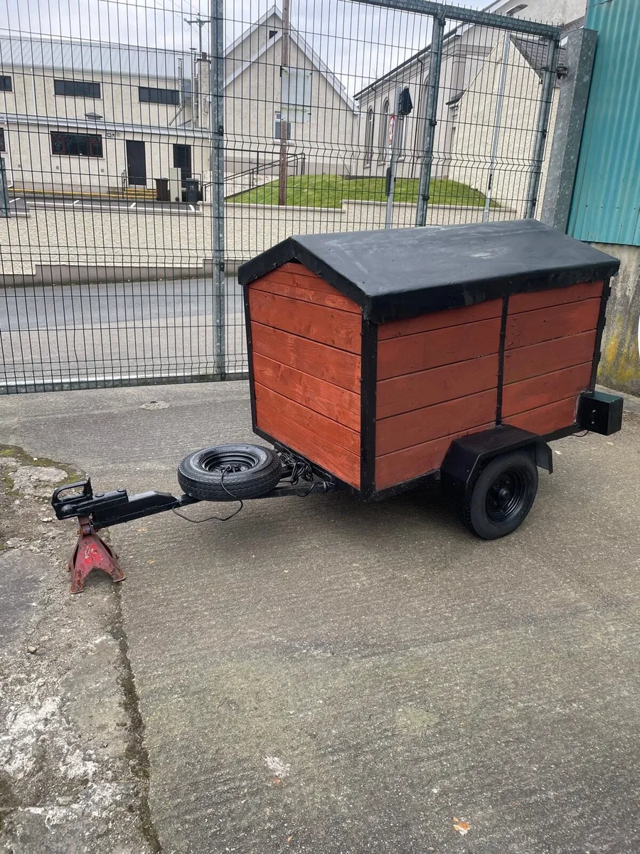 Trailer - Image 2