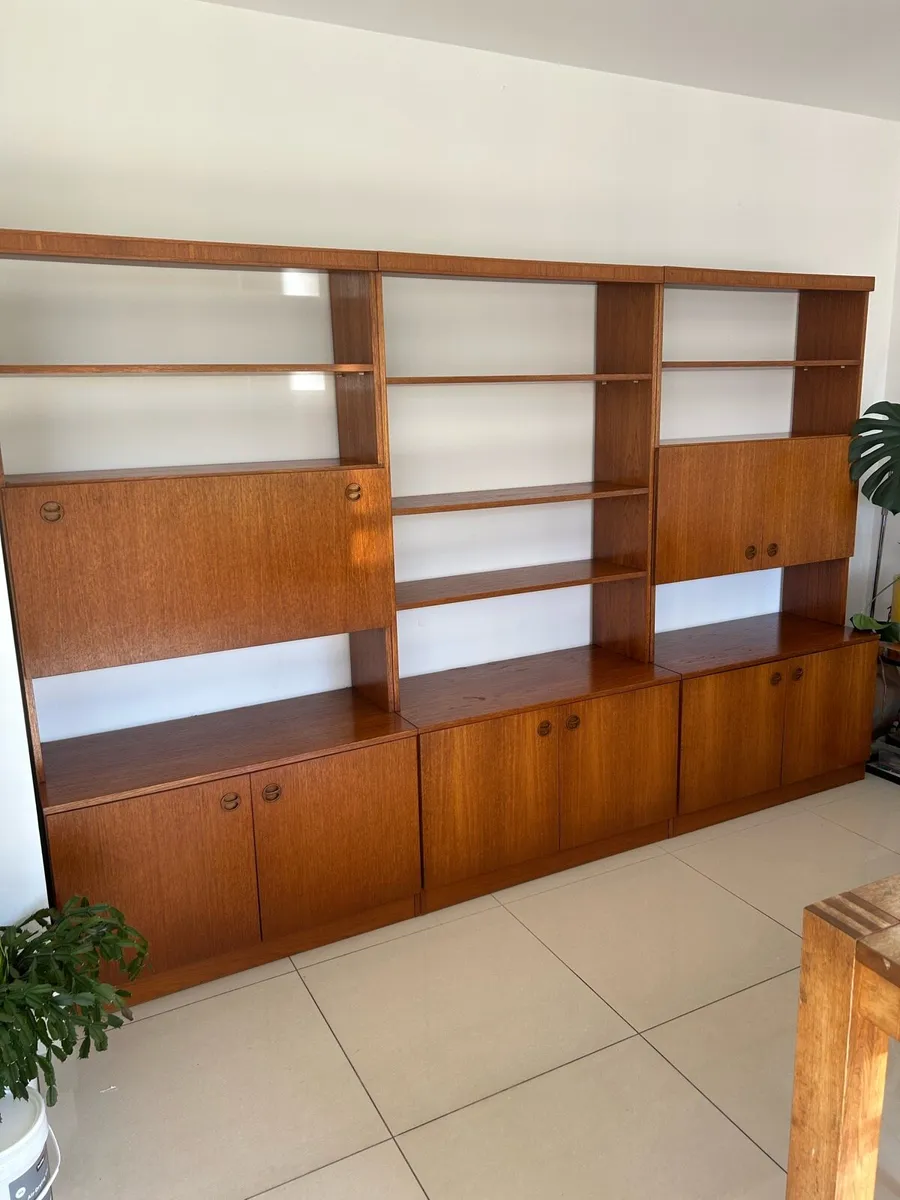 Mid century teak display cabinets x 3 - Image 1