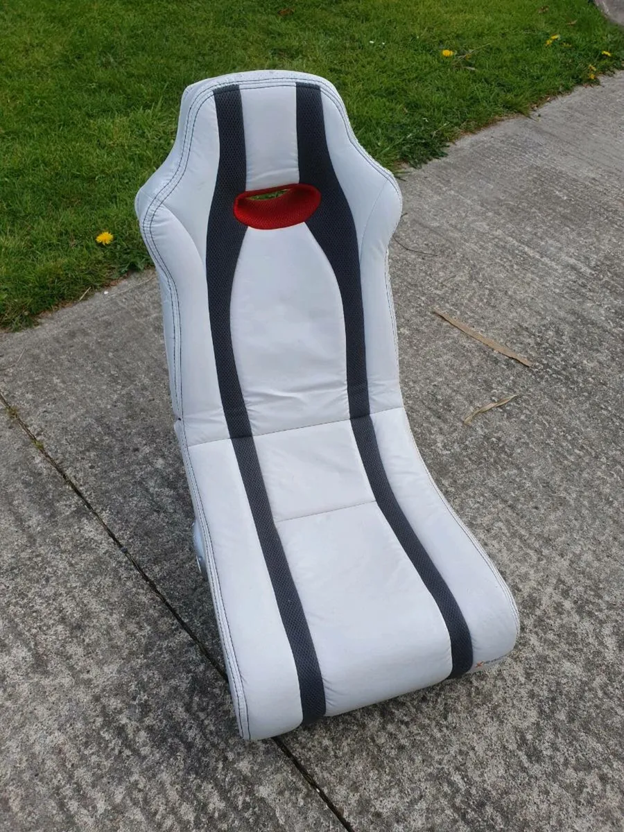 X-Rocker Gaming Chair - Image 1