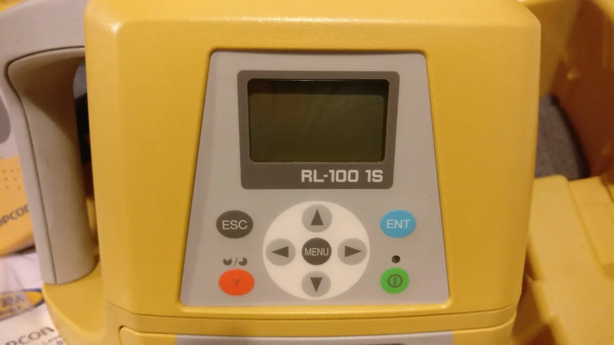 Topcon RL-100 1S Single Grade Laser - Image 2