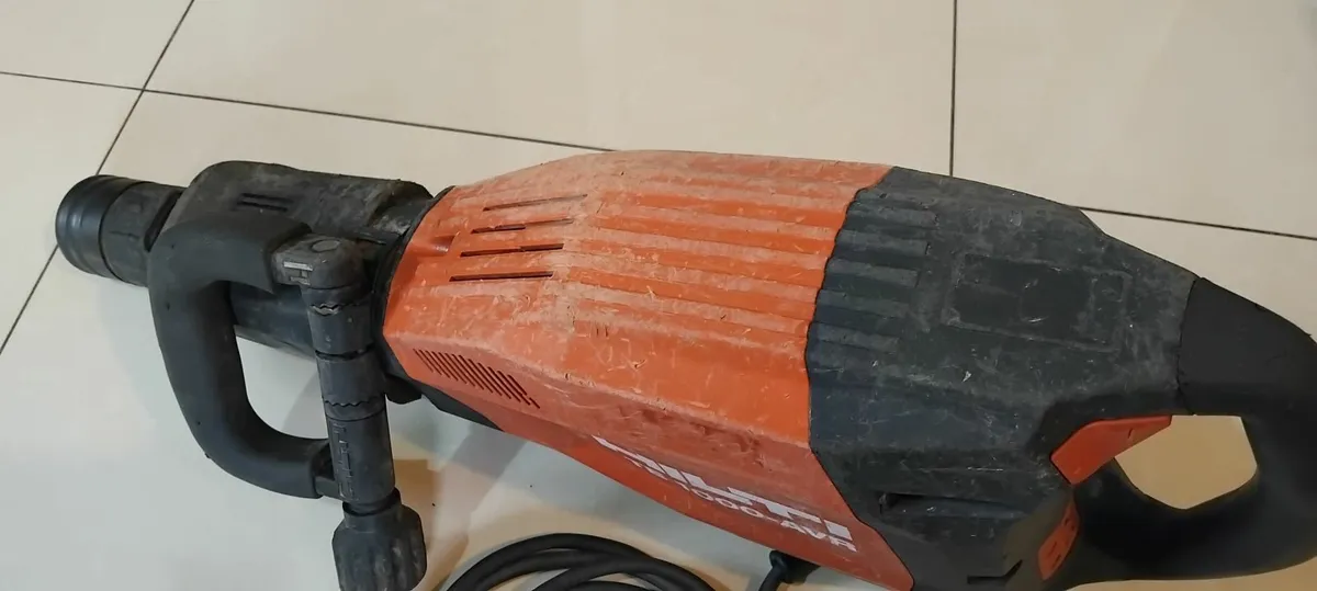 Hilti TE 1000-Avr Hi Drive Breaker 110v - Image 4