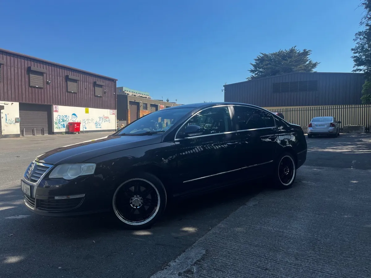 Volkswagen Passat 2005 - Image 3