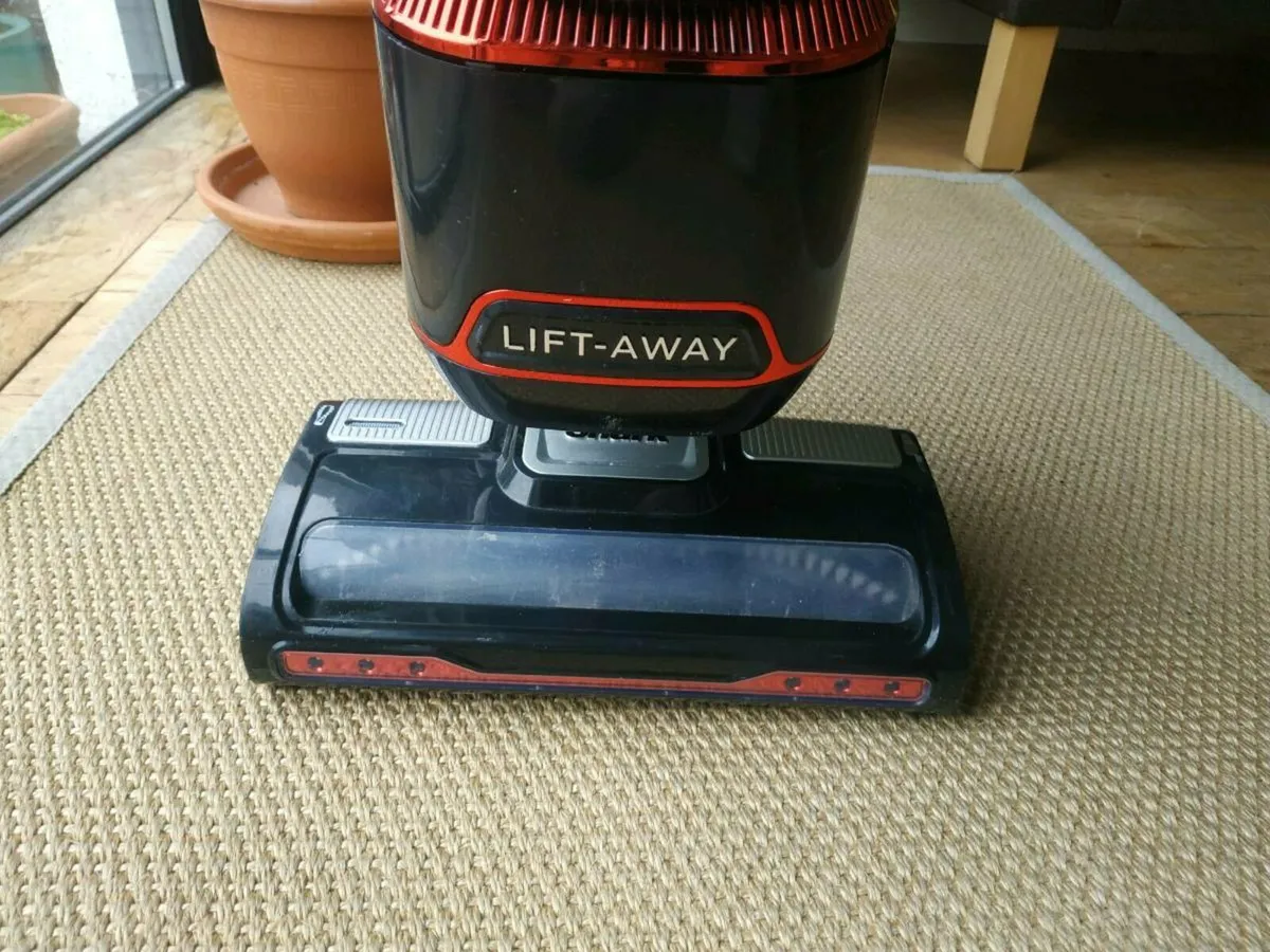Shark lift-away vacuum hoover - Image 4