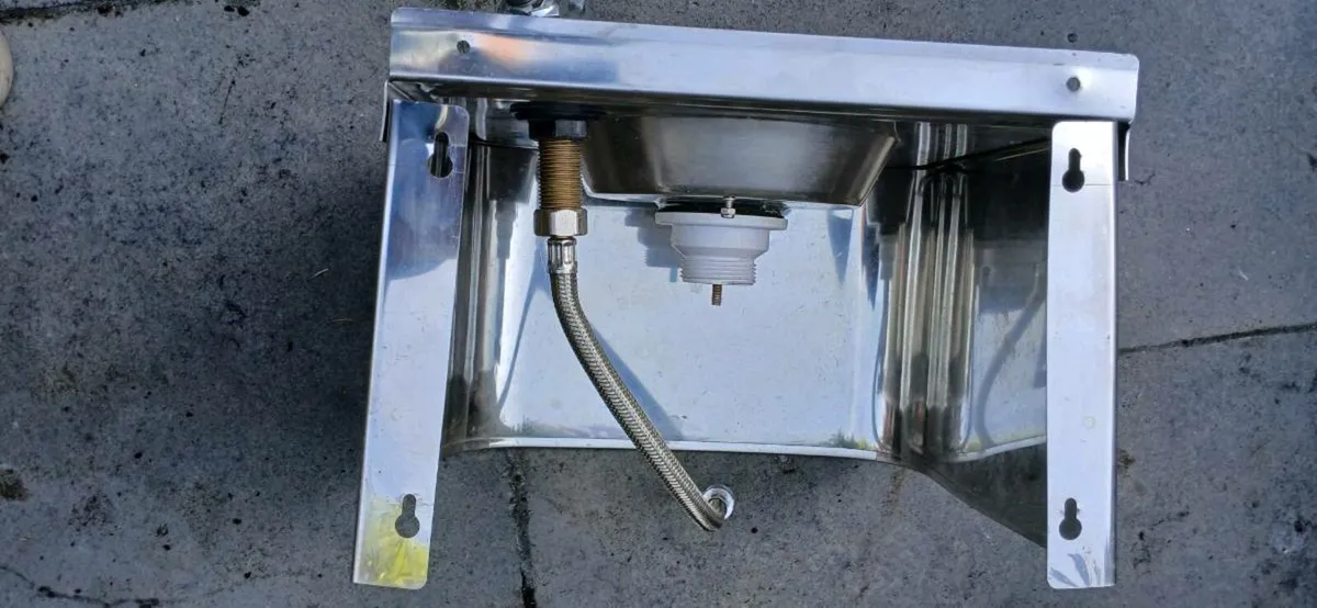 Stainless Wall Mounted Drinking Fountain - Image 4