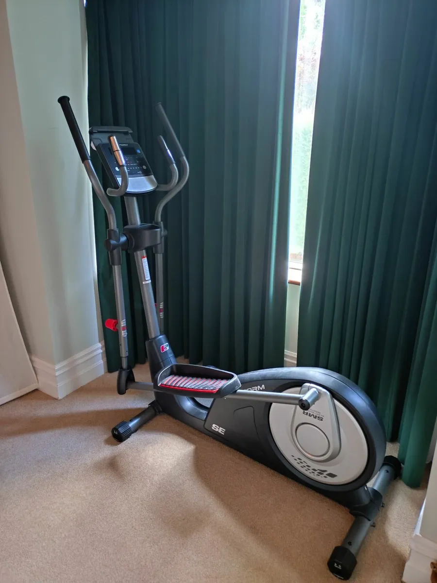 Elliptical machine - Image 1