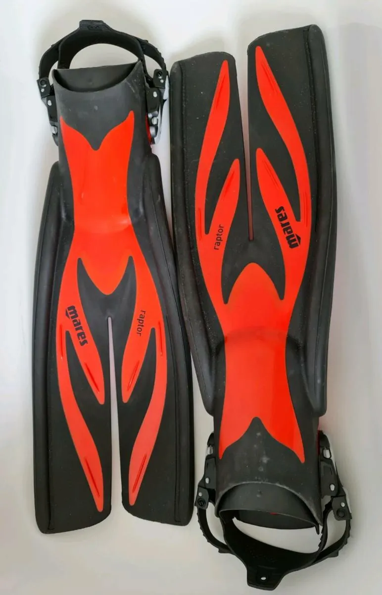Mares Raptor Flippers - Image 3