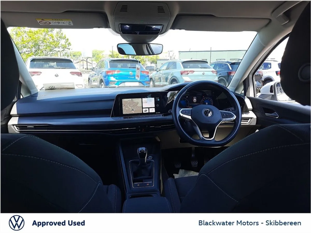 Volkswagen Golf Style 2.0 TDI 115HP 5DR - Image 3
