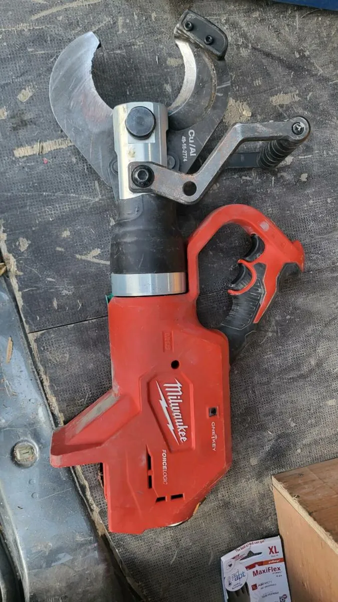 Milwaukee m18 - Image 3