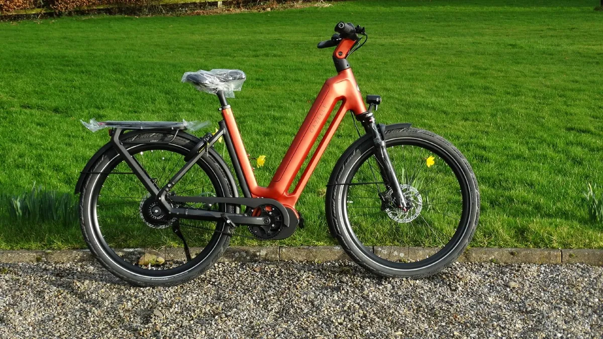 Gazelle Eclipse C380 + HMB ebike - Image 1