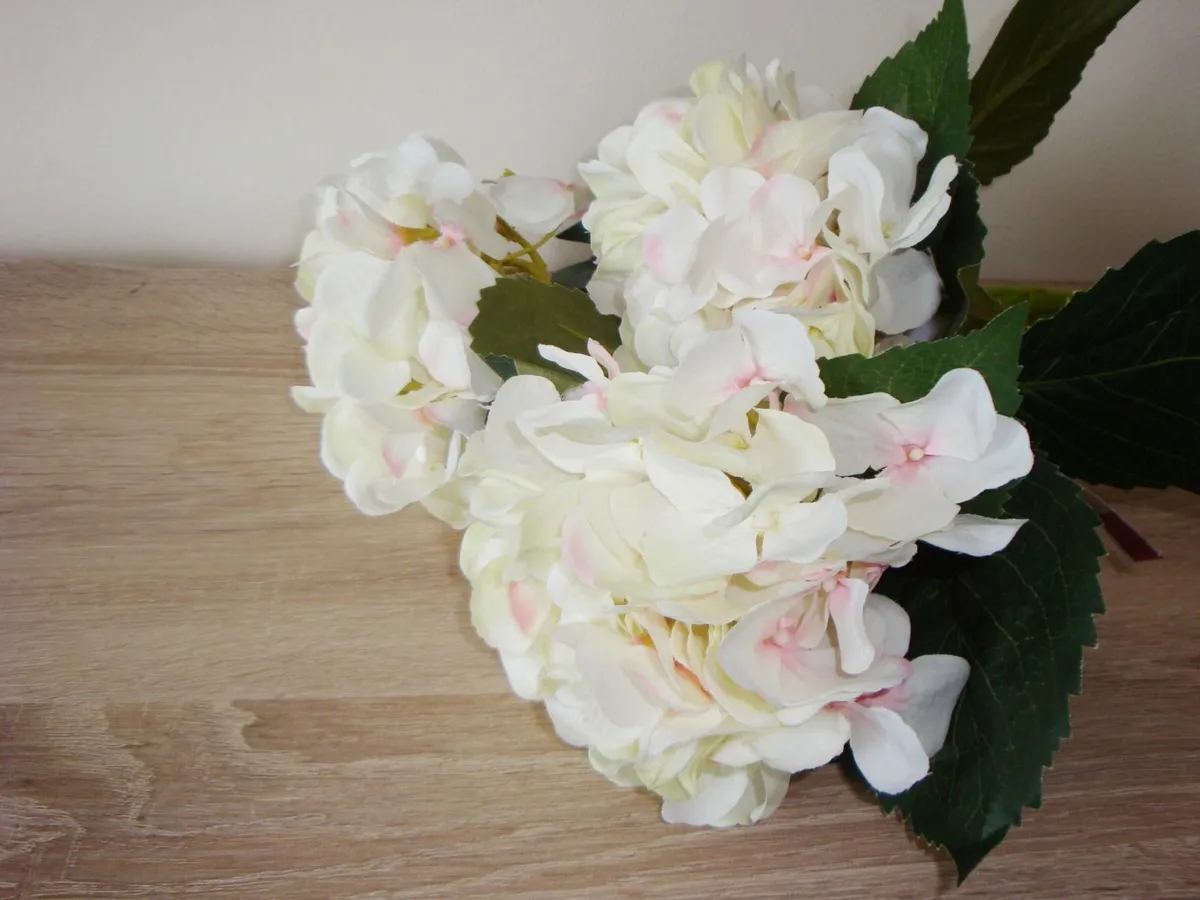 Three cream with hint of pink hydrangea stems - Image 2