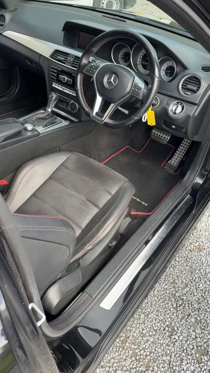 Merc C220D Auto( READ FULL ADD) - Image 4