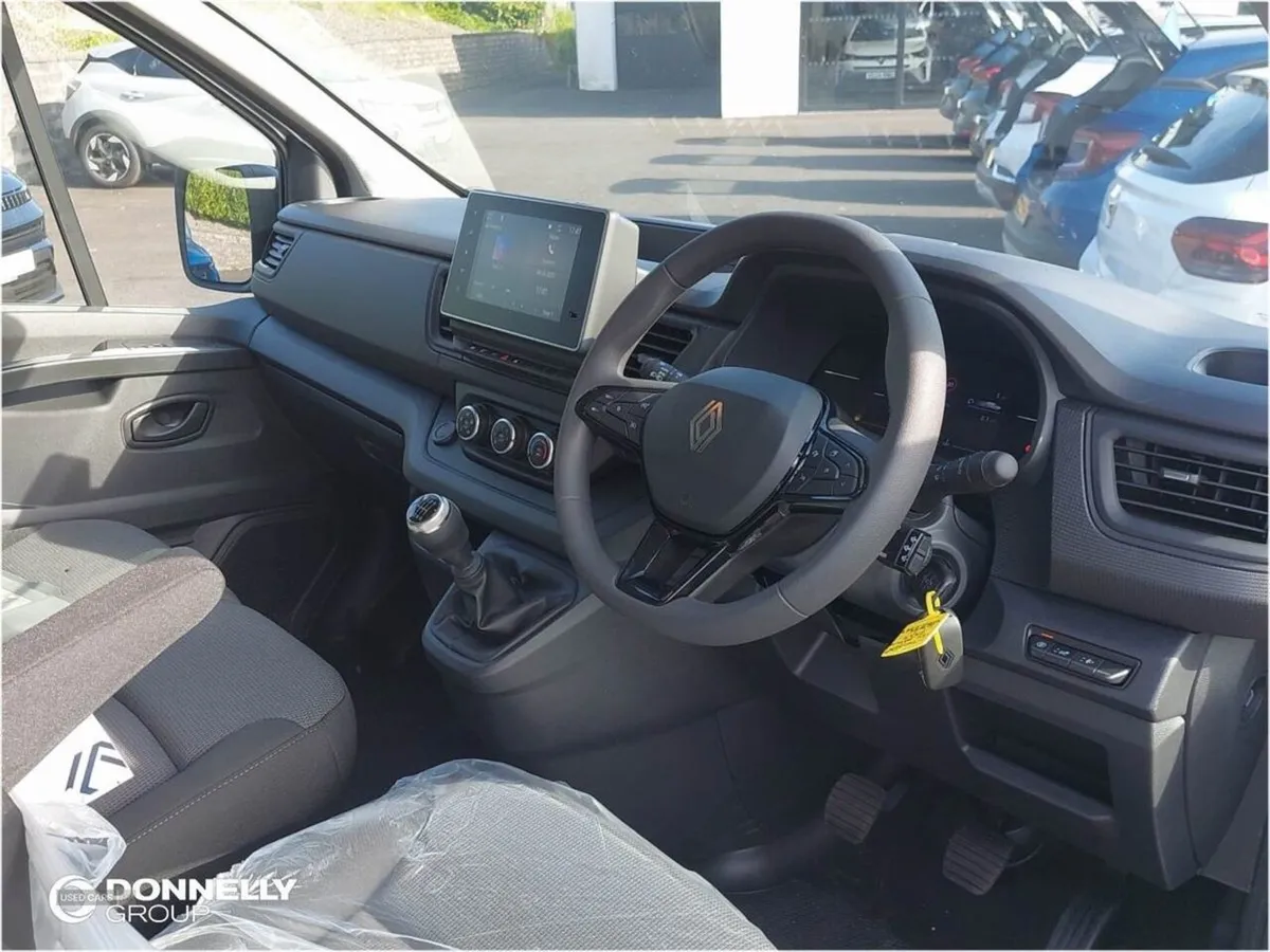 Renault Trafic Lh30 Blue dCi 150 High Roof Advanc - Image 2