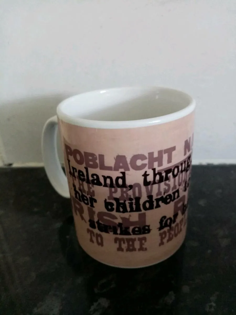 Small job lot of 24 Poblacht Na H'Eireann mugs - Image 1