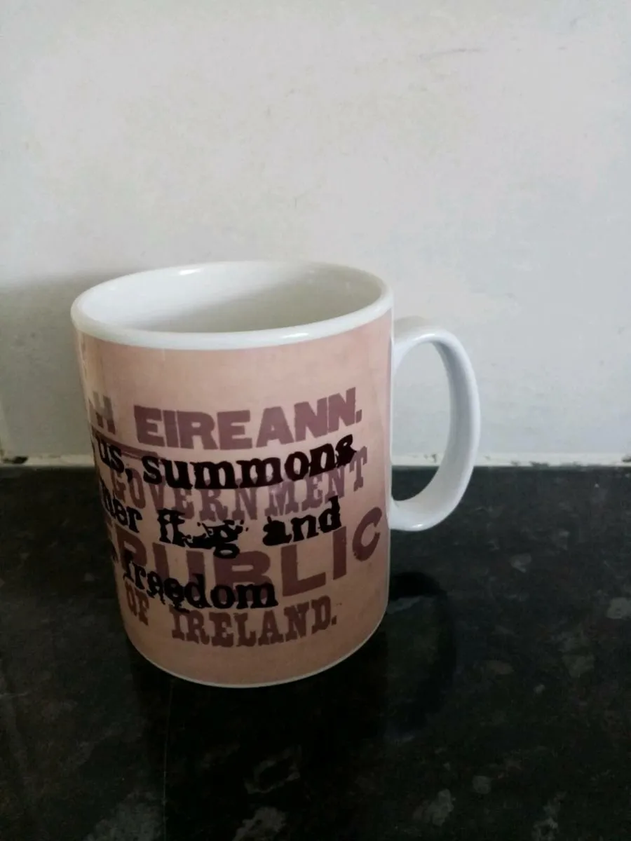 Small job lot of 24 Poblacht Na H'Eireann mugs - Image 2