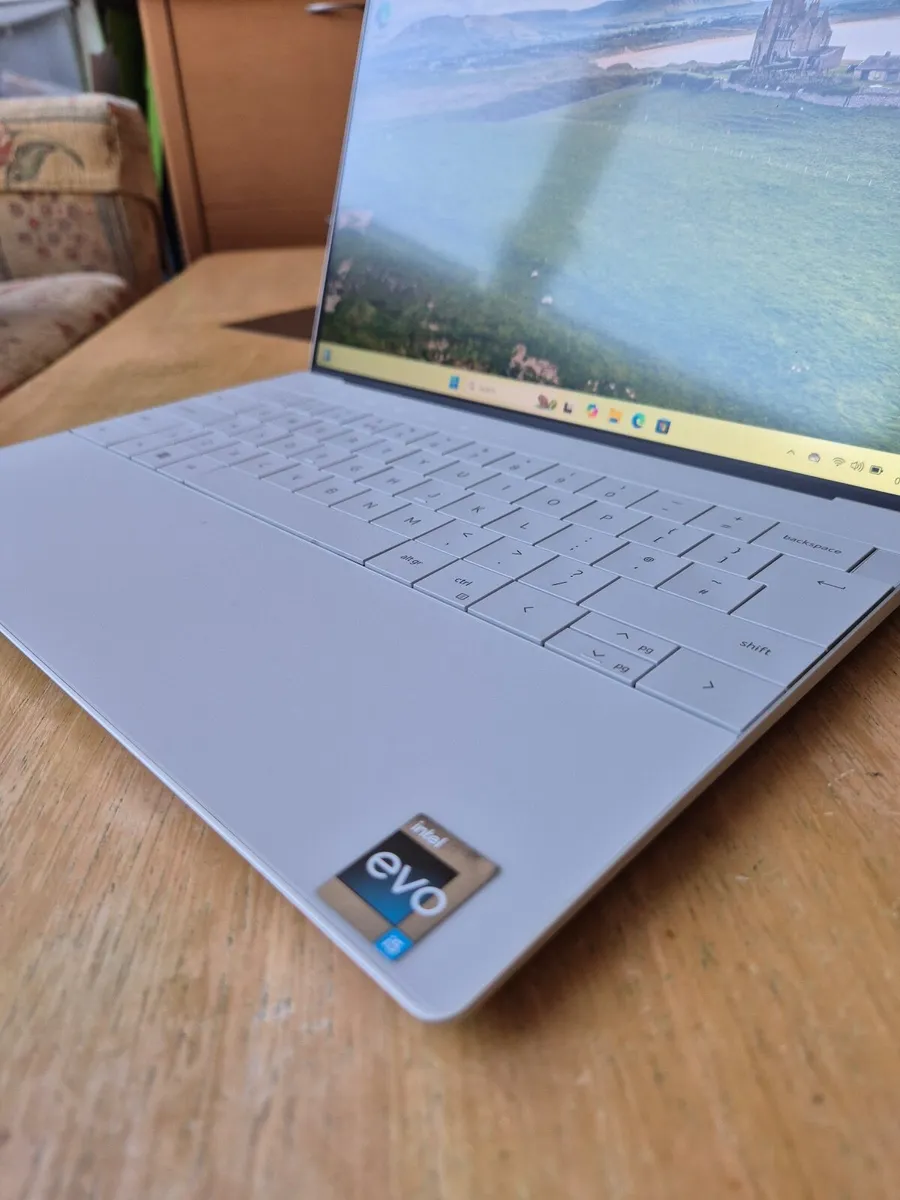 Loaded! Dell XPS Plus 9320 RAM 16GB - SSD 512GB - Image 1