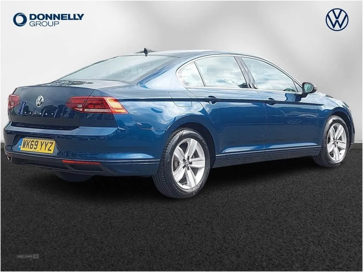 Volkswagen Passat 2.0 TDI EVO SCR SE Nav 4dr - Image 3