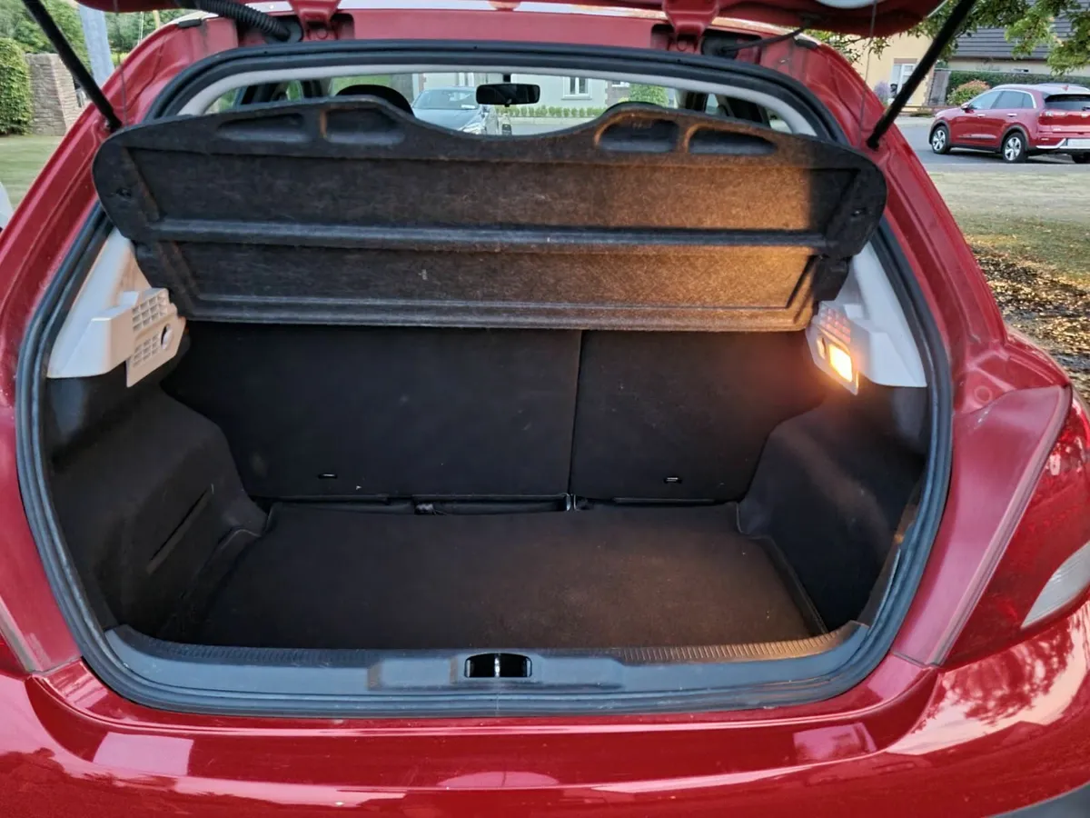 Peugeot 207 2010 - Image 3